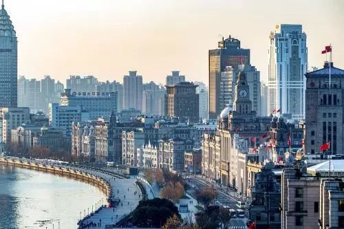 为什么外滩不修建跨江桥梁？